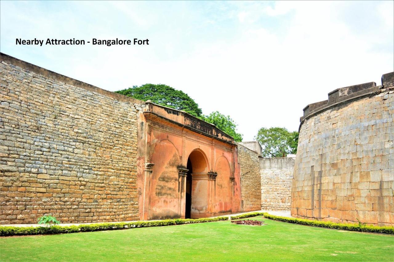 Oyo 25121 Bns Lodge Bangalore Buitenkant foto
