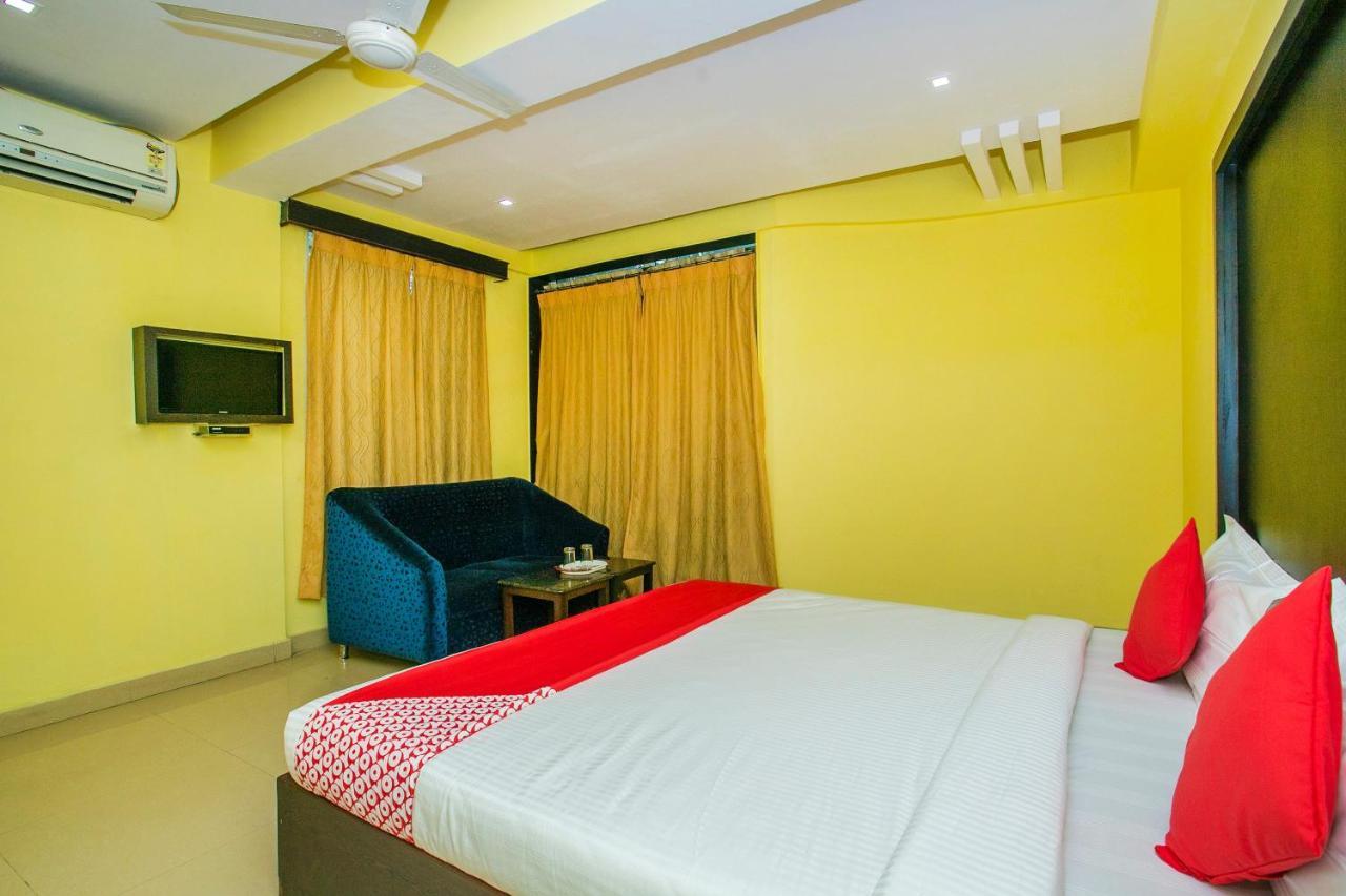 Oyo 25121 Bns Lodge Bangalore Buitenkant foto