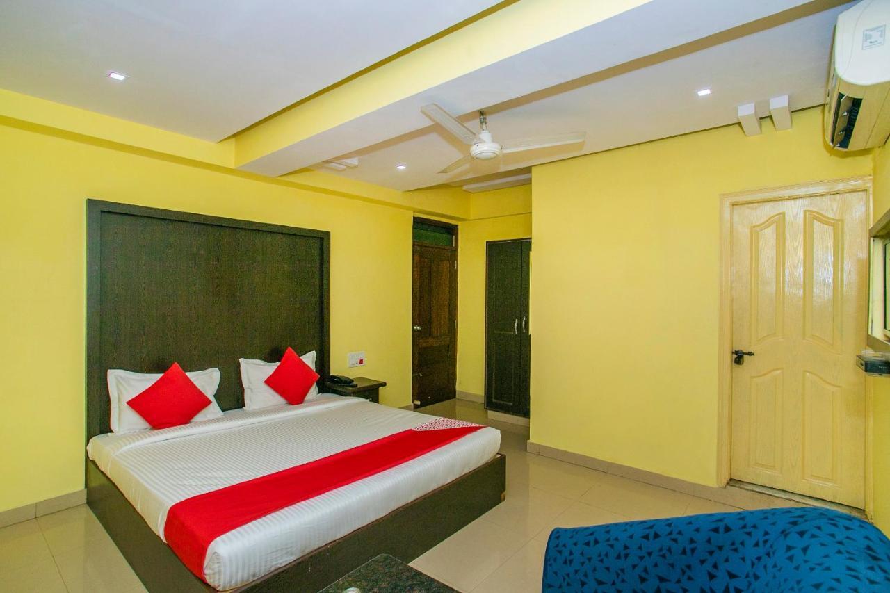 Oyo 25121 Bns Lodge Bangalore Buitenkant foto
